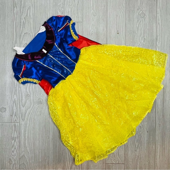 Authentic Disney parks Snow White and the seven dwarfs dress Halloween costume s Authentic Disney parks Snow White and the seven dwarfs dress Halloween costume s